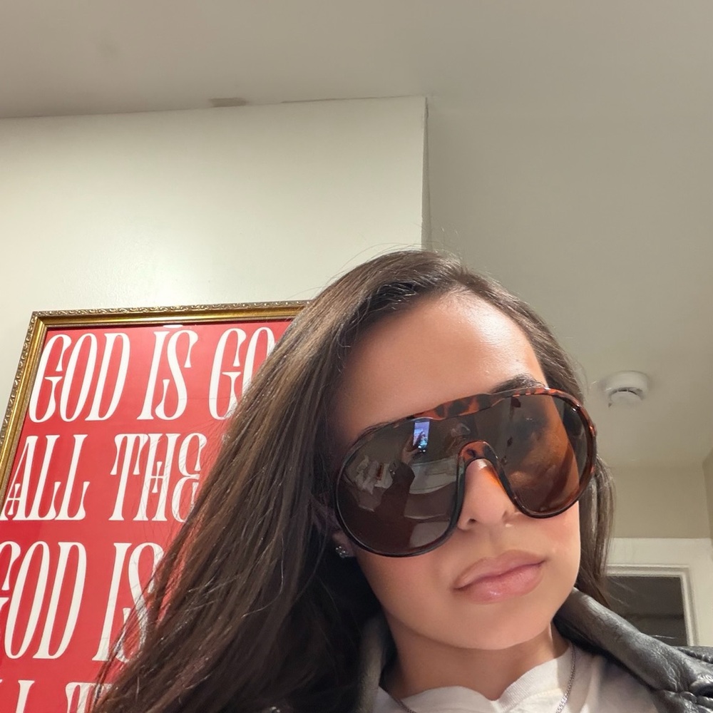 Oversized Tortoise Aviator Style Sunglasses